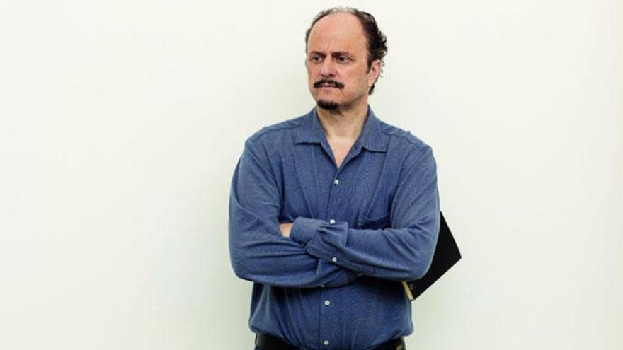 Jeffrey Eugenides retratado en Princeton