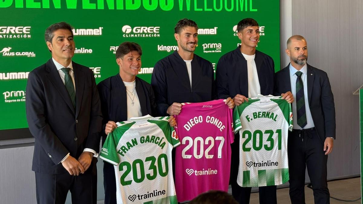 Ángel Haro, Manu Fajardo y los tres nuevos fichajes: Fran García, Facundo Bernal y Diego Conde