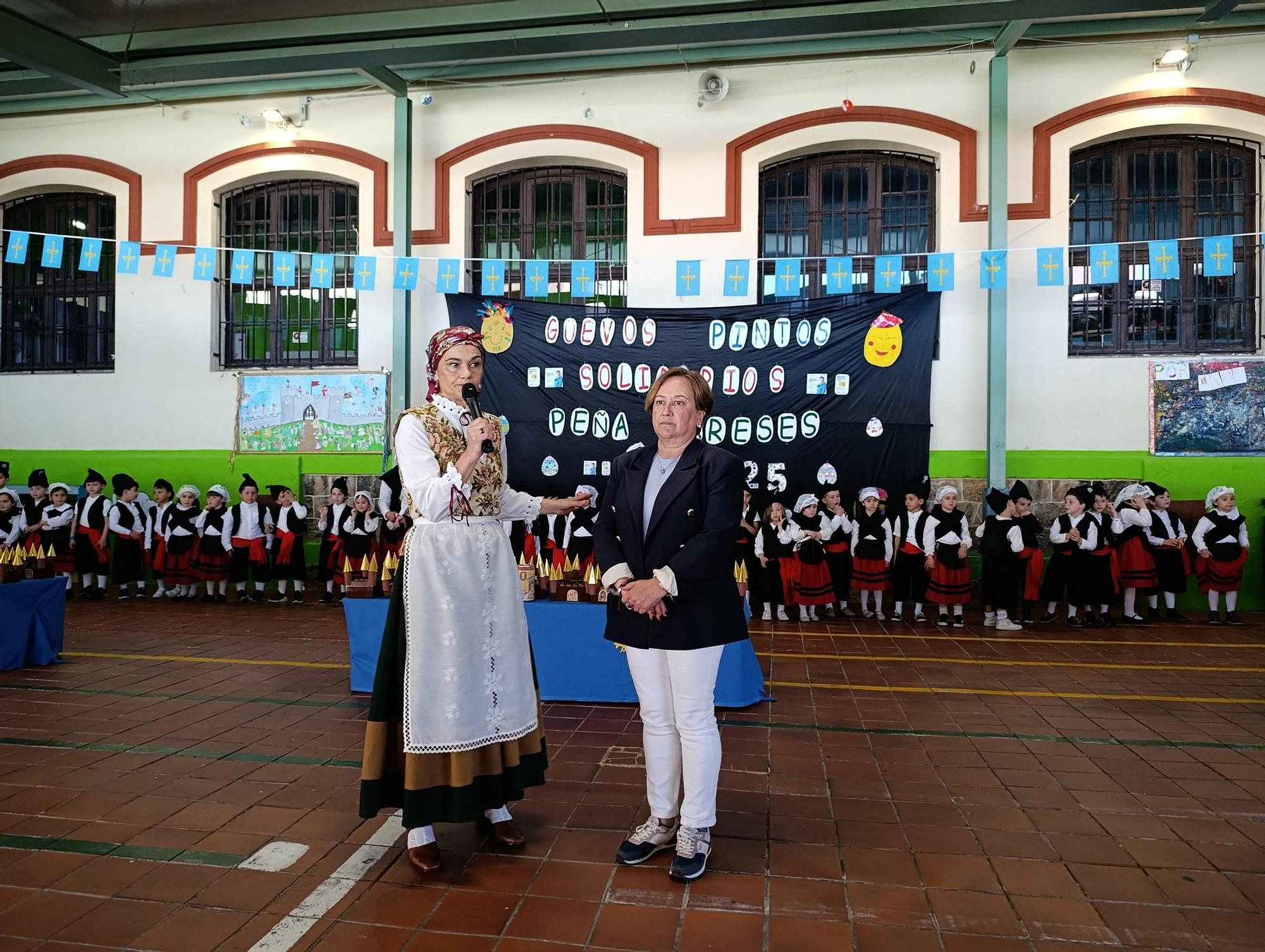 Así fue el Mercadillo de Güevos Pintos Solidarios del Peña Careses