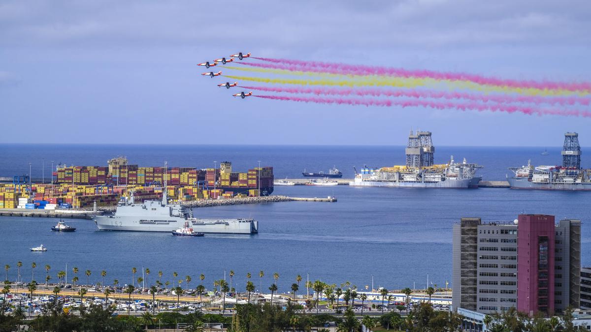 Los actos por el Día de las Fuerzas Armadas en Las Palmas de Gran Canaria, en imágenes