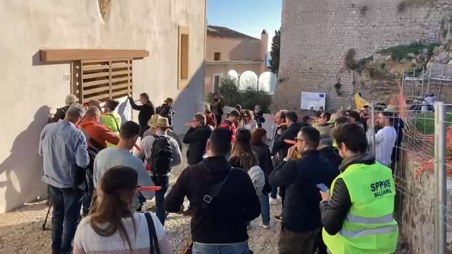 Trabajadores del Ayuntamiento de Ibiza se manifiestan para reclamar la RPT