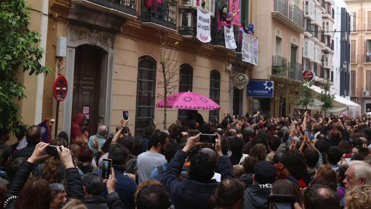 Protesta en defensa de la Casa Invisible