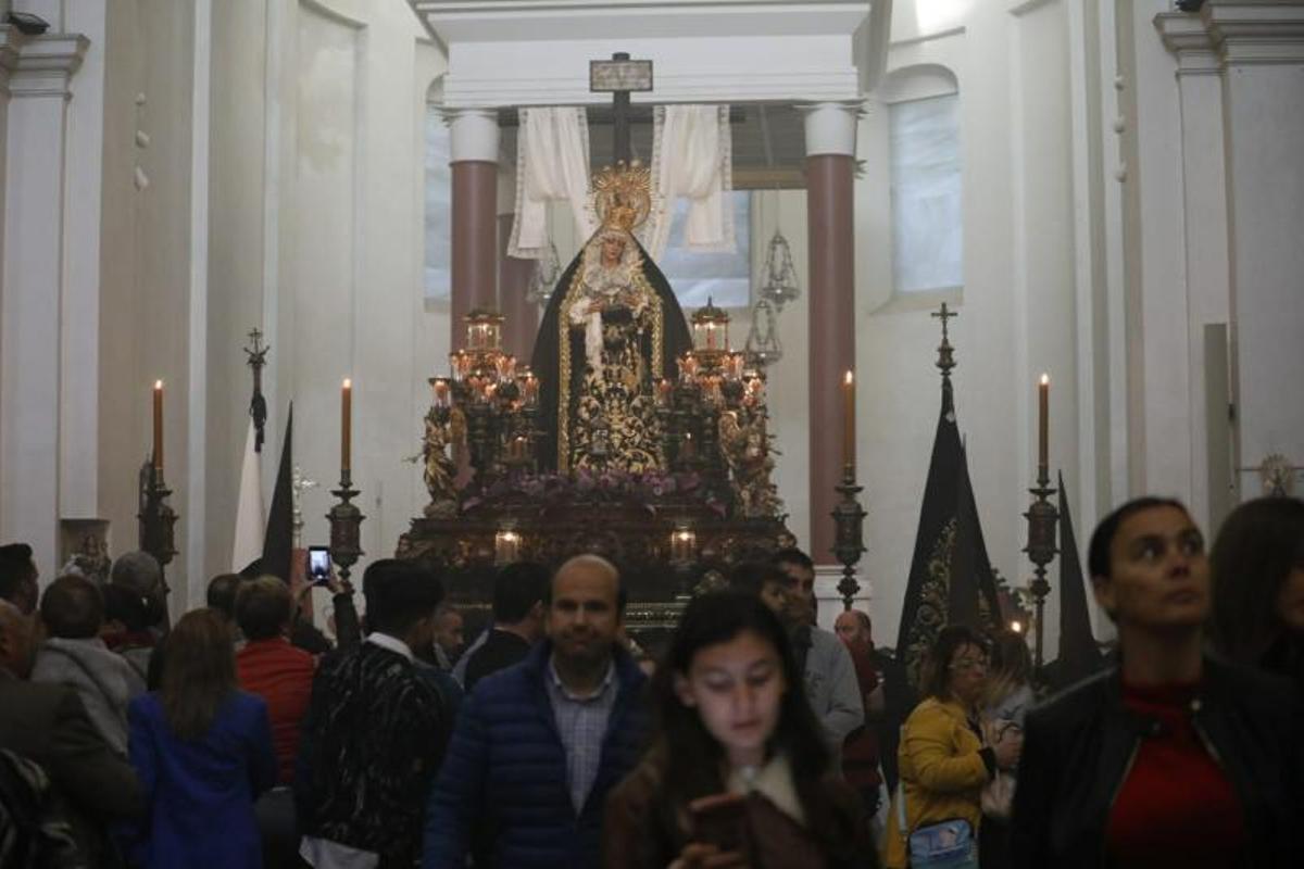 Descendimiento y Sepulcro ponen la esperanza del Viernes Santo