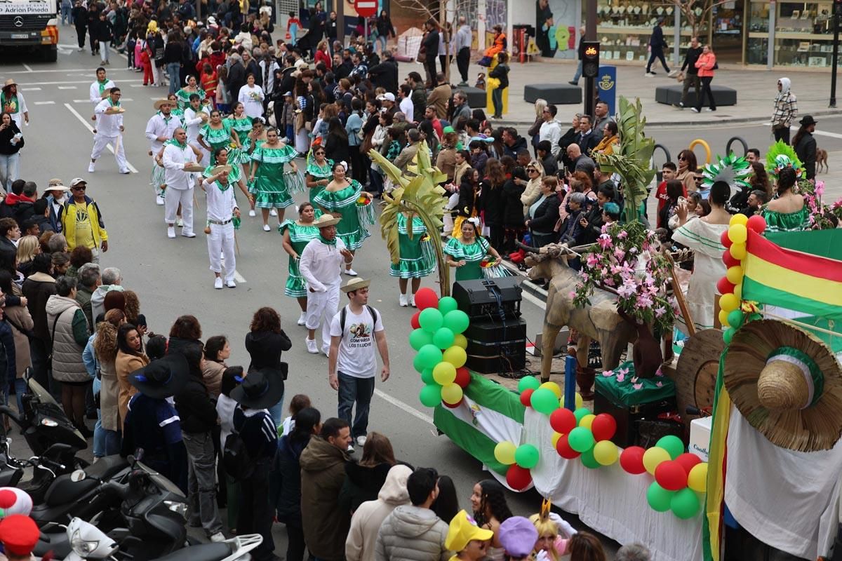 Búscate en las imágenes de la rúa de Carnaval de Ibiza