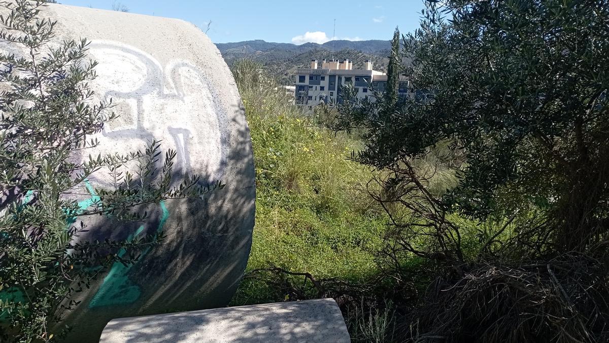 Canalizaciones de las obras de la hiperronda, en el Parque Periurbano de La Virreina.