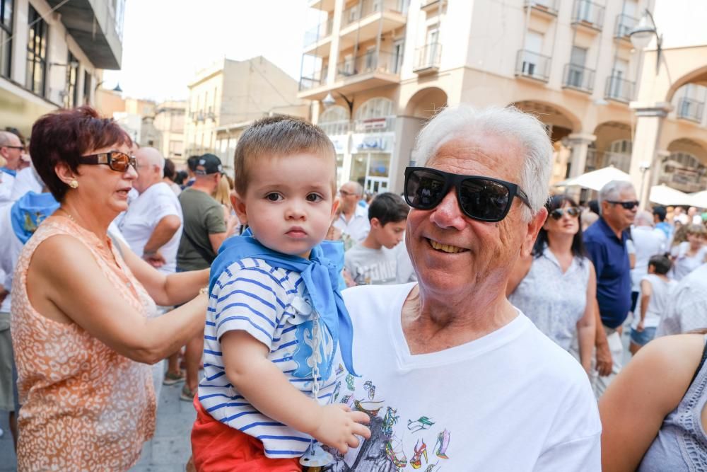 Multitudinaria participación en la tradicional carrera del Ayuntamiento a la plaza Castelar con motivo de la festividad de la Virgen de la Salud