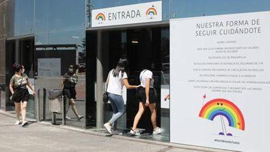 Los centros comerciales de Castellón, listos para reabrir el lunes