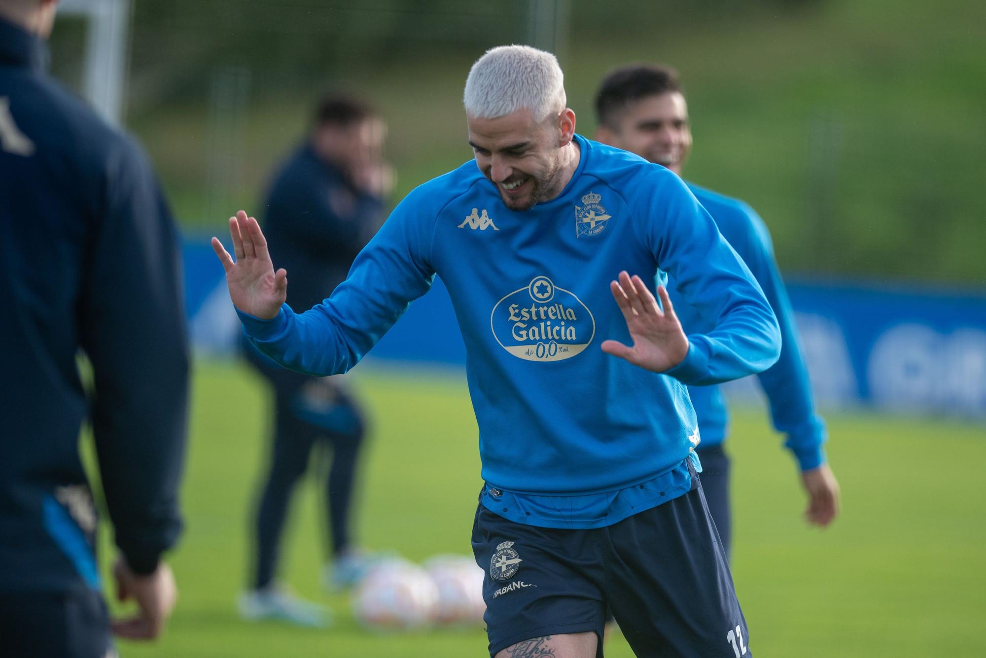 Deportivo: Óscar Cano rebaja la intensidad del entrenamiento