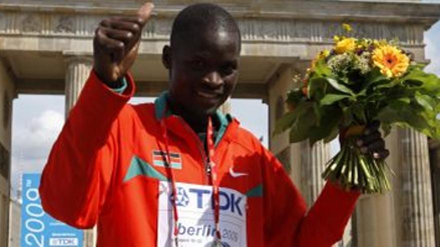 Chema Martínez, primer europeo en un maratón dominado por kenianos