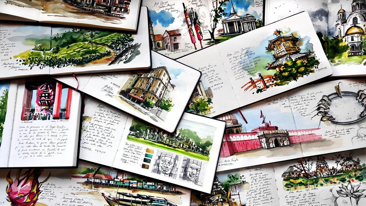 Algunos de los cuadernos de viaje elaborados por la ilustradora extremeña.