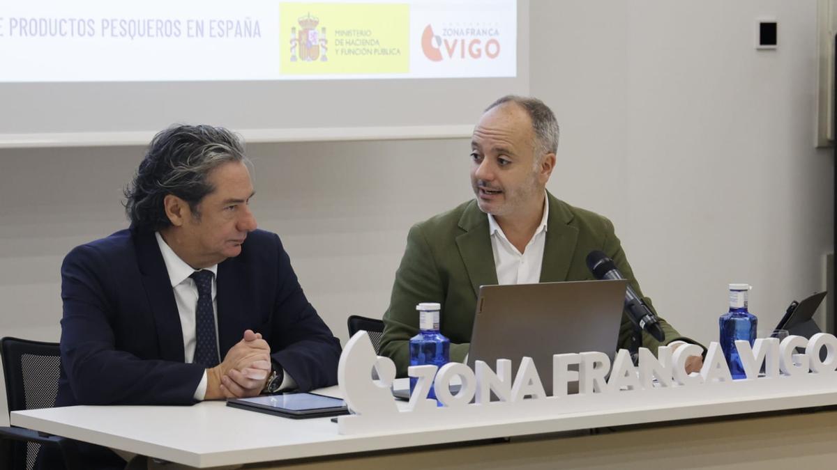 Eloy García y David Regades, esta mañana durante la persentación.