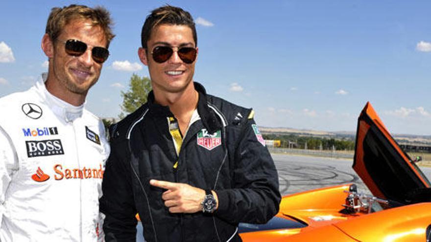 Cristiano Ronaldo, junto a Button en el Jarama.