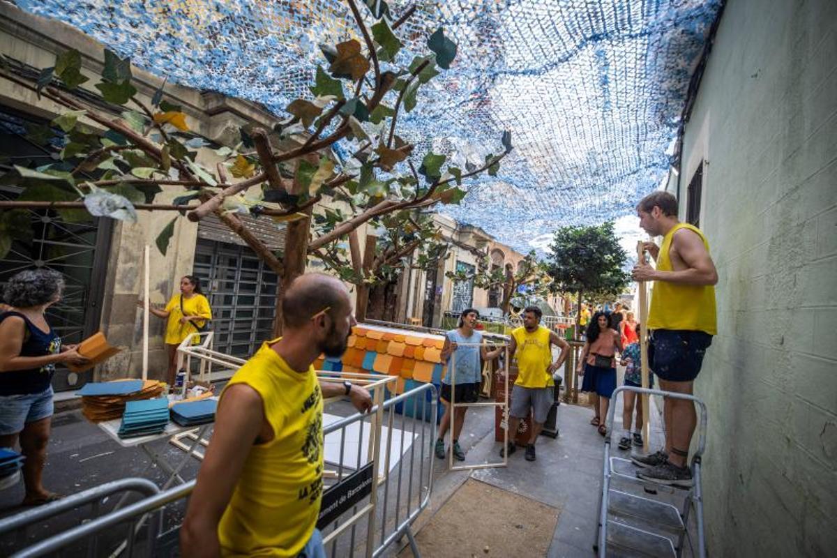 Últimos preparativos de las fiestas de Gracia Últimos preparativos de las fiestas de Gracia