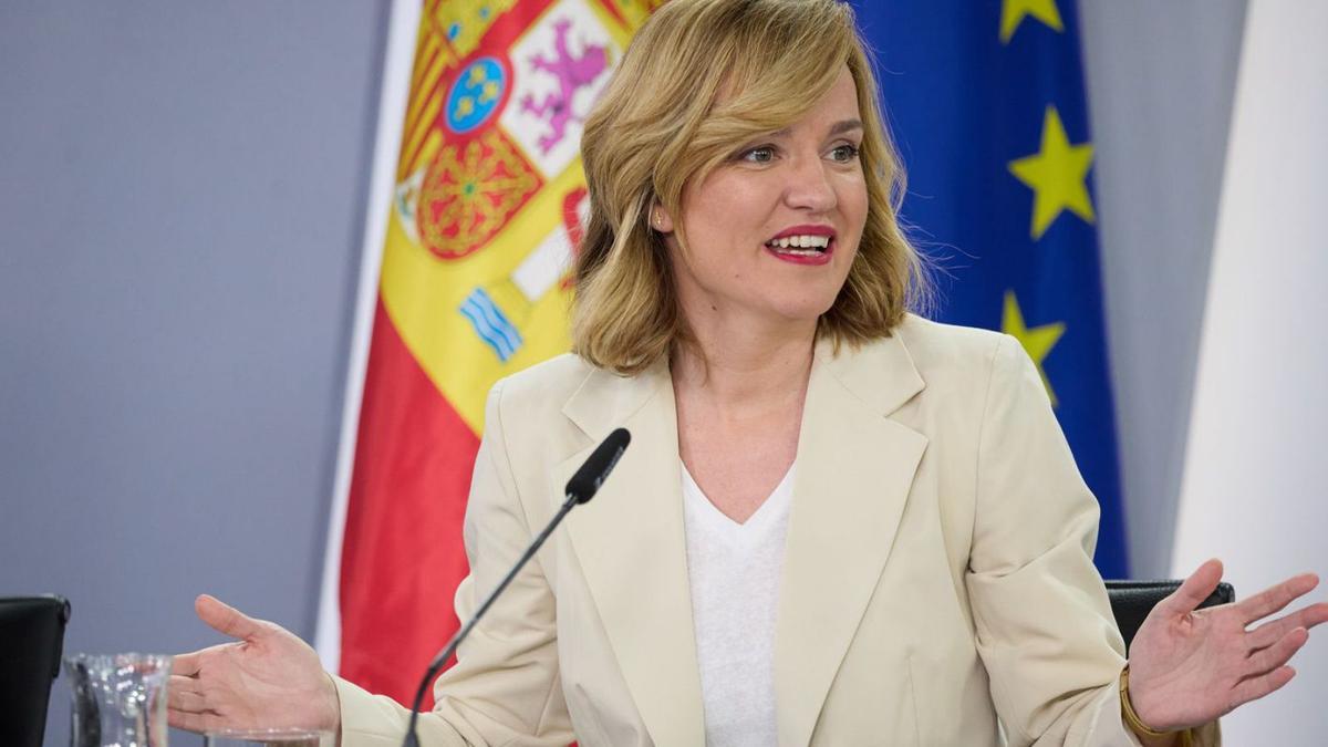 La ministra Pilar Alegría, ahir després de la reunió del Consell de Ministres.   | JESÚS HELLÍN / EUROPA PRESS