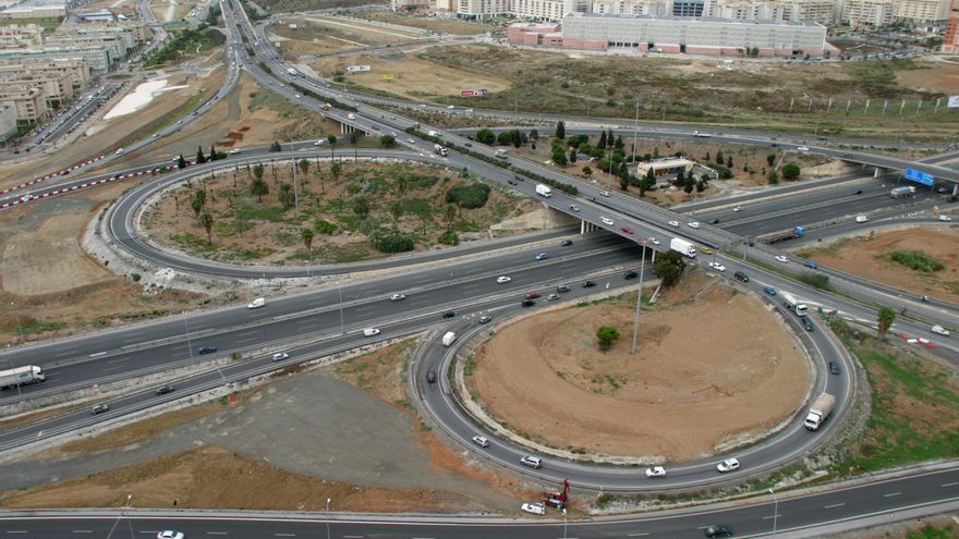 La Junta adjudica el proyecto y las obras del carril BUS-VAO de acceso a Málaga por la A-357