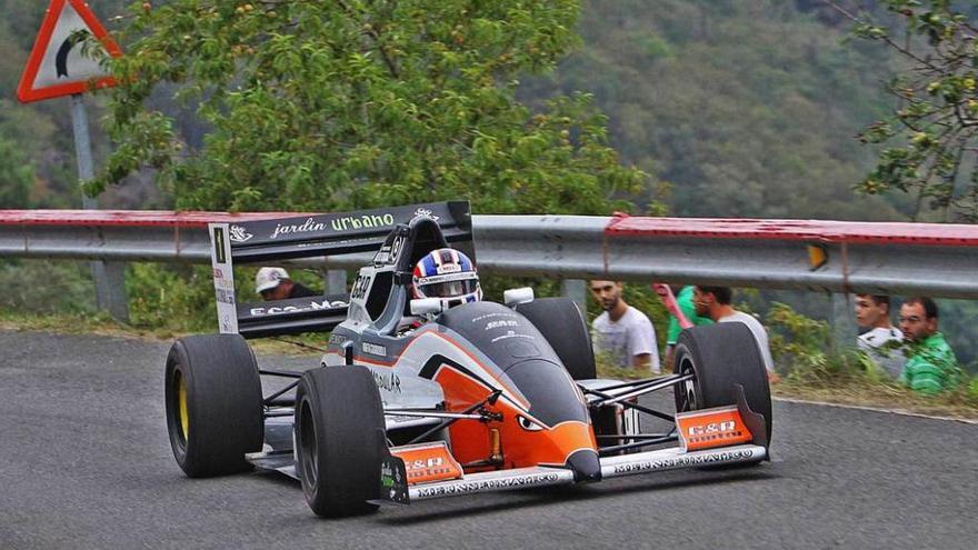 Rafael Guardiola, en su Reynard.