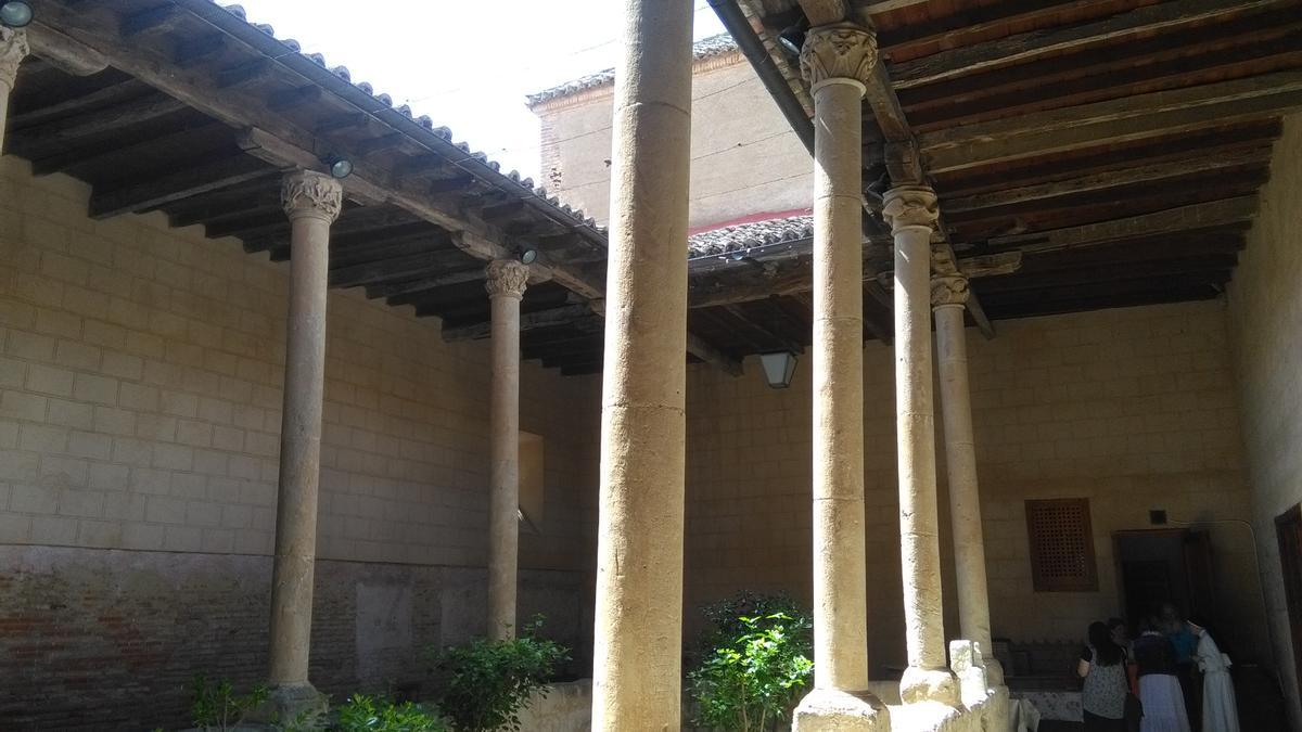 Patio de la Cisterna del convento de Santa Sofía de Toro