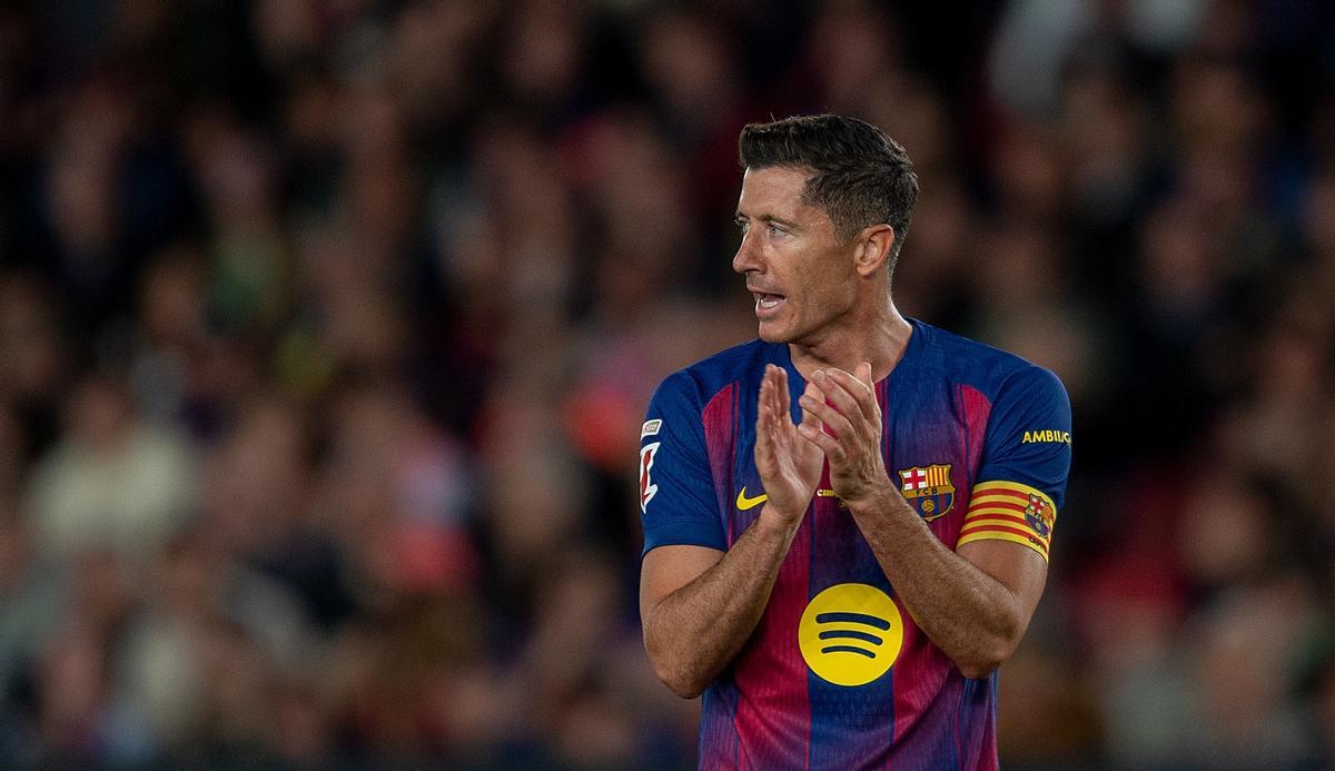 Robert Lewandowski, en su último partido en el Camp Nou con el Barça.