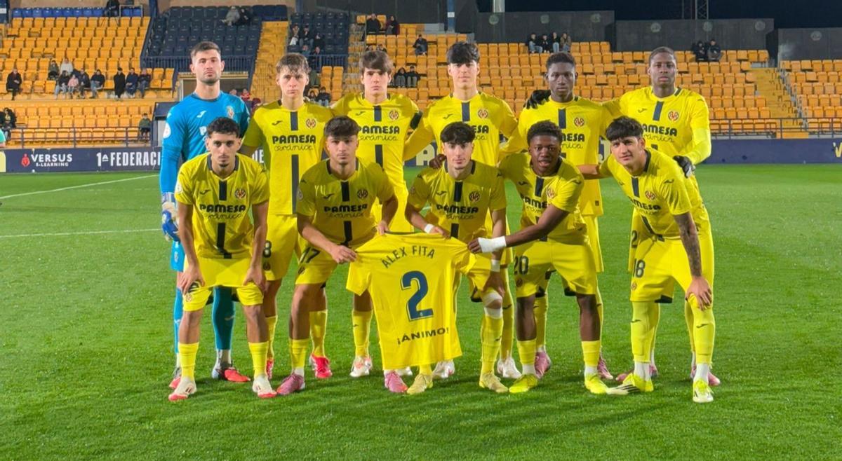El Villarreal C ganó al Soneja en el Mini y los jugadores le dedicaro el triunfo a Álex Fita.