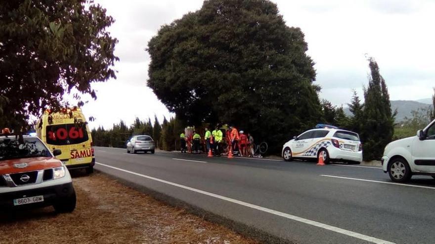 Tres ciclistas heridos al sufrir una caída cerca de Binissalem