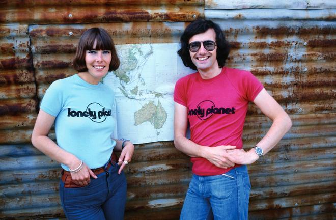 Tony Wheeler y su mujer, creadores de las guías Lonely Planet