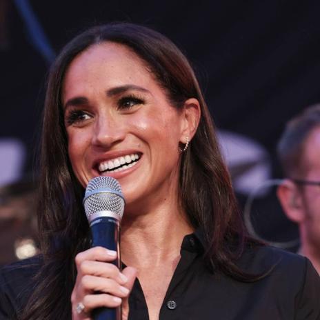 Polémica por el nuevo negocio de Meghan Markle: venderá comida para perros y pienso para gallinas