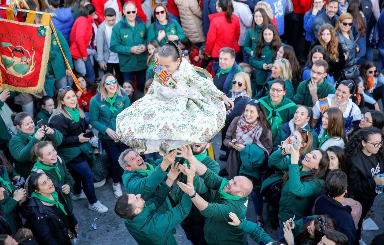 Falleras (y falleros) por el aire. La otra cara de la Crida (2016-2020)