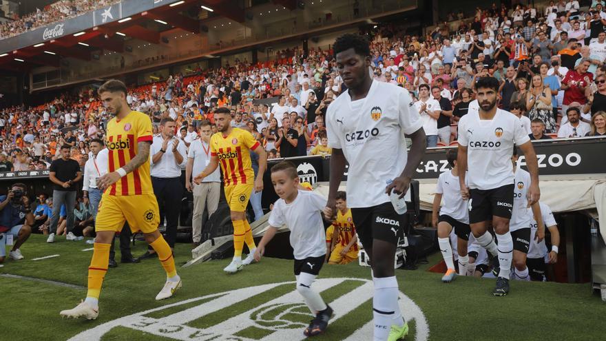 El Valencia alineó el quinto once titular más joven de su historia en Liga