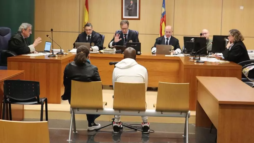 Juzgado por violar a una anciana de 87 años en su piso de Valencia