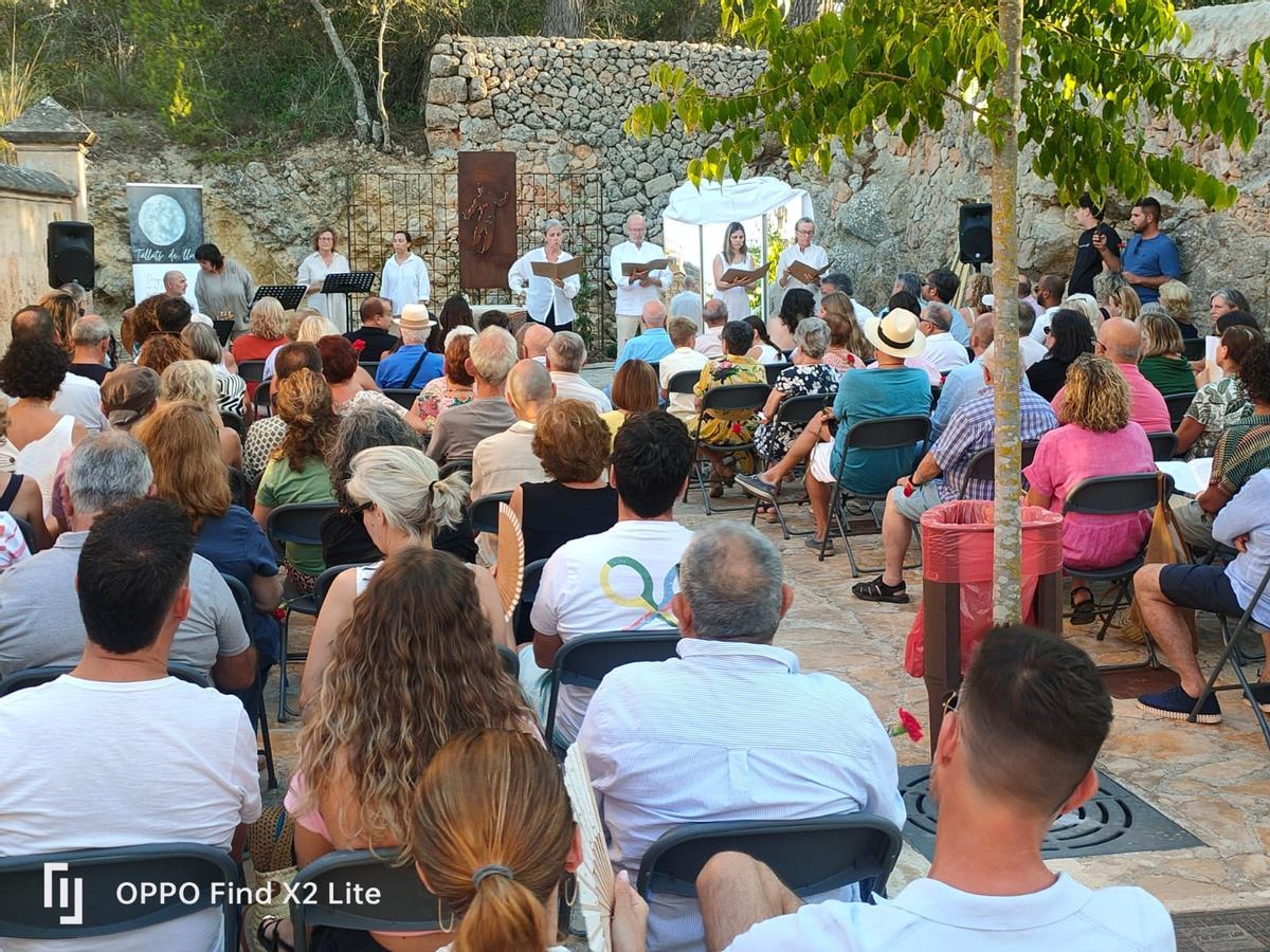 Algaida inaugura el Racó de la Memòria con un emotivo acto Algaida inaugura el Racó de la Memòria con un emotivo acto