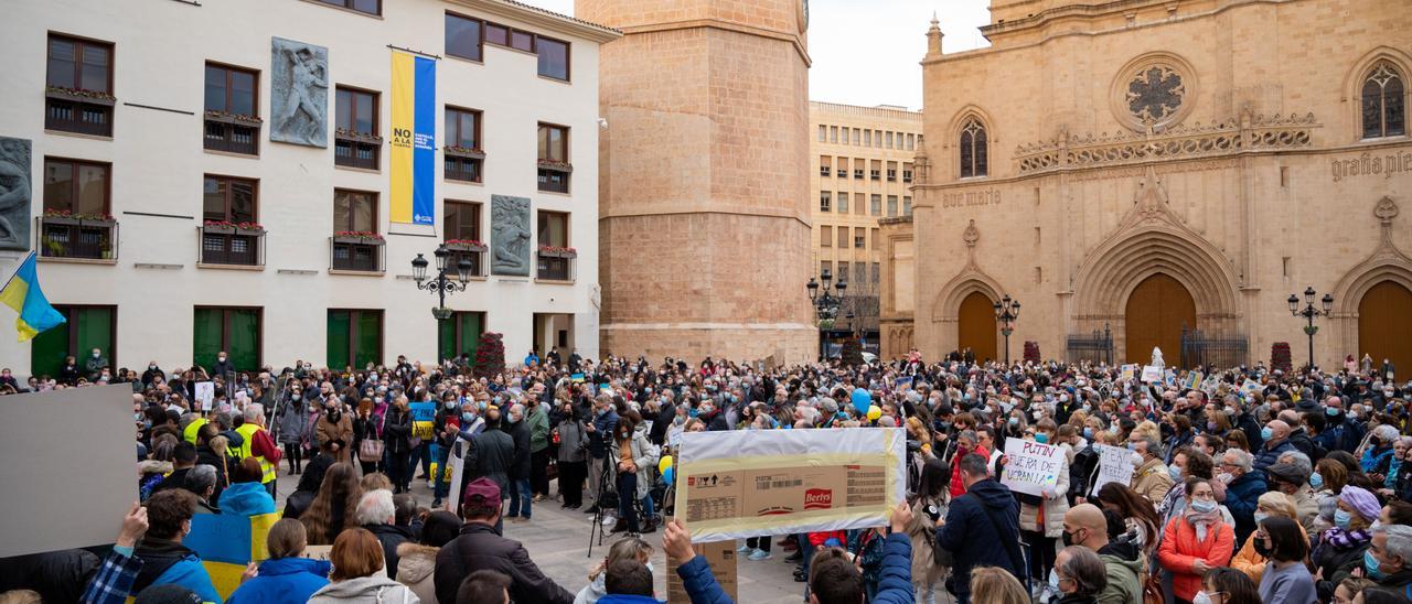 Concentración en contra de la guerra el 28 de febrero del año pasado en la plaza Mayor de Castelló.