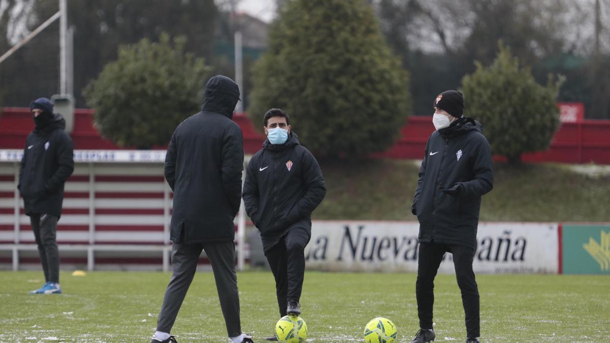 David Gallego, durante el entrenamiento de ayer en Mareo