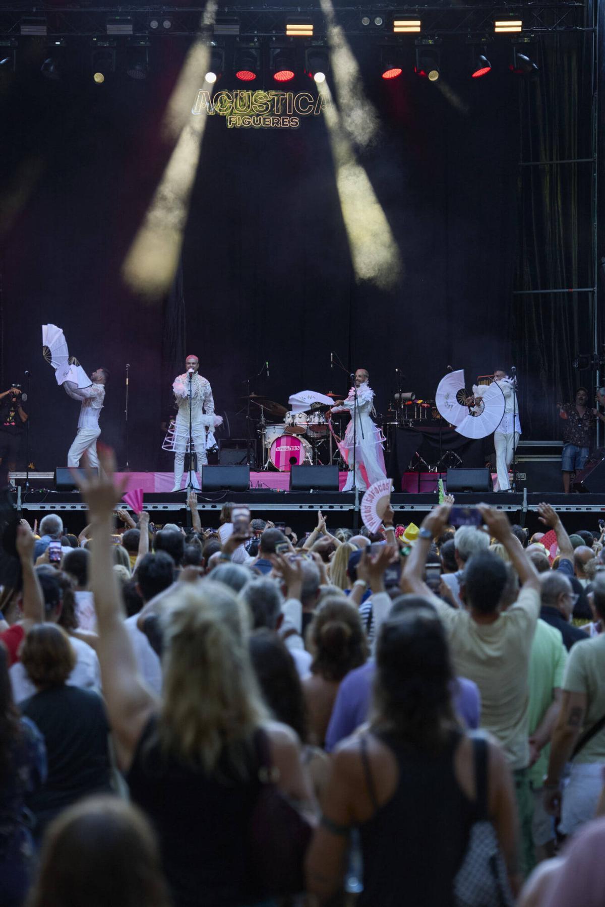 Les imatges del concert de Locomia al Festival Acústica