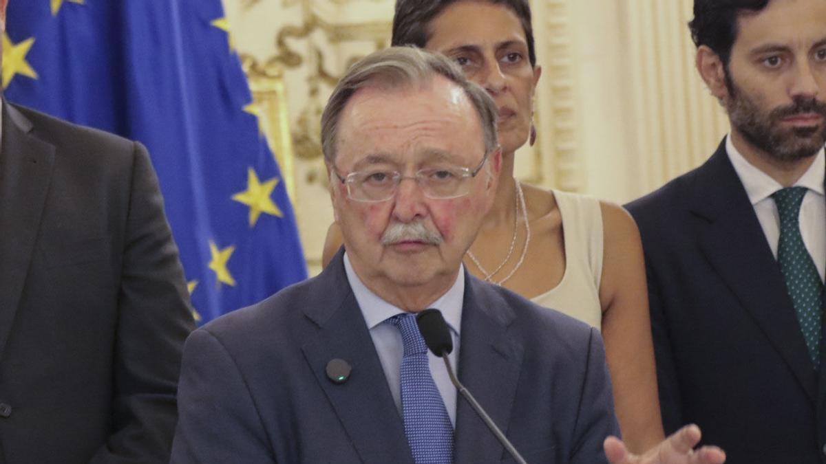 La ciudad desconoce «por completo» el proyecto del centro permanente para 800 migrantes anunciado por Interior