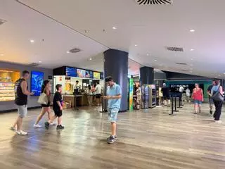 El eclipse no hace sombra al día del espectador en el cine: "No tenía pensado verlo y hoy es más barato"