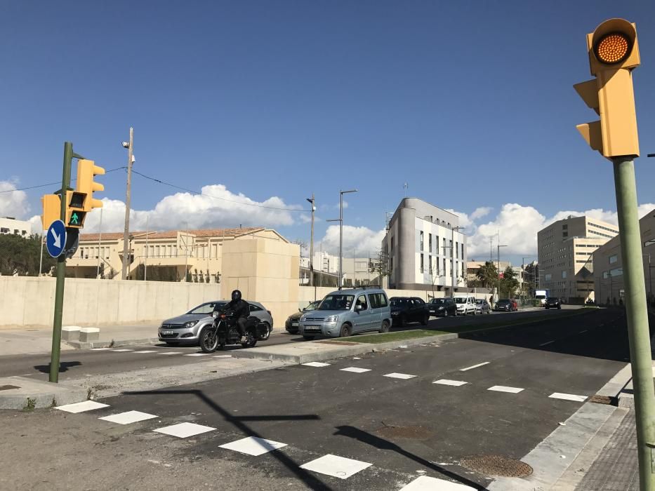 Cort abre al tráfico la calle Felià Fuster de Palma