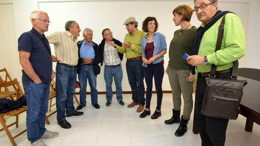 Encuentro de ayer entre Modepen y En Marea. // Gustavo Santos