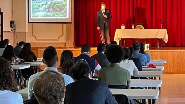 Carlos Castilla en la apertura del Open Day 2022 más esperado 
de Canarias en el Salón de Actos del CSC