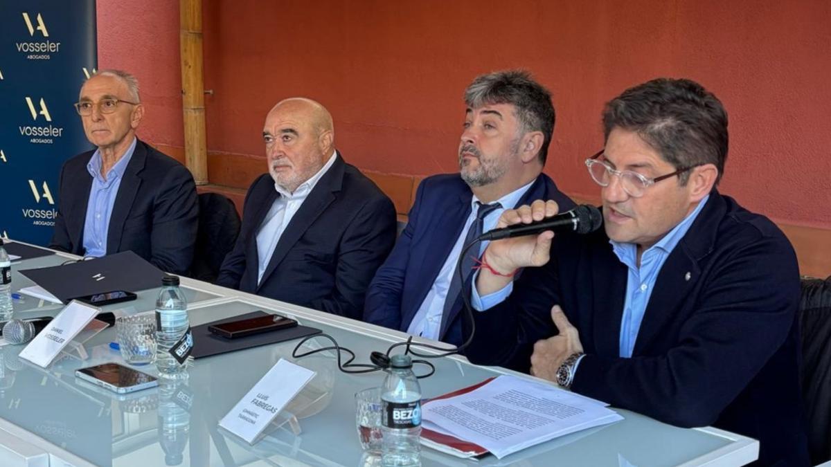 Joan Agustí, Antonio Morales, Daniel Vosseler y Lluís Fàbregas (de izquierda a derecha), en su intervención.