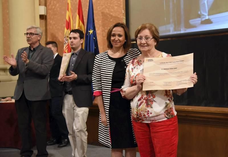 Imágenes de la ceremonia de premios por el Día de la Educación Aragonesa 2016