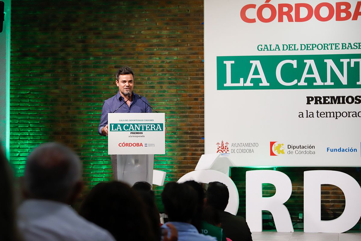 'La Cantera' premia a los referentes del deporte base