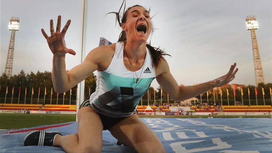 Isinbáyeva apoya a Chile en la final contra Alemania