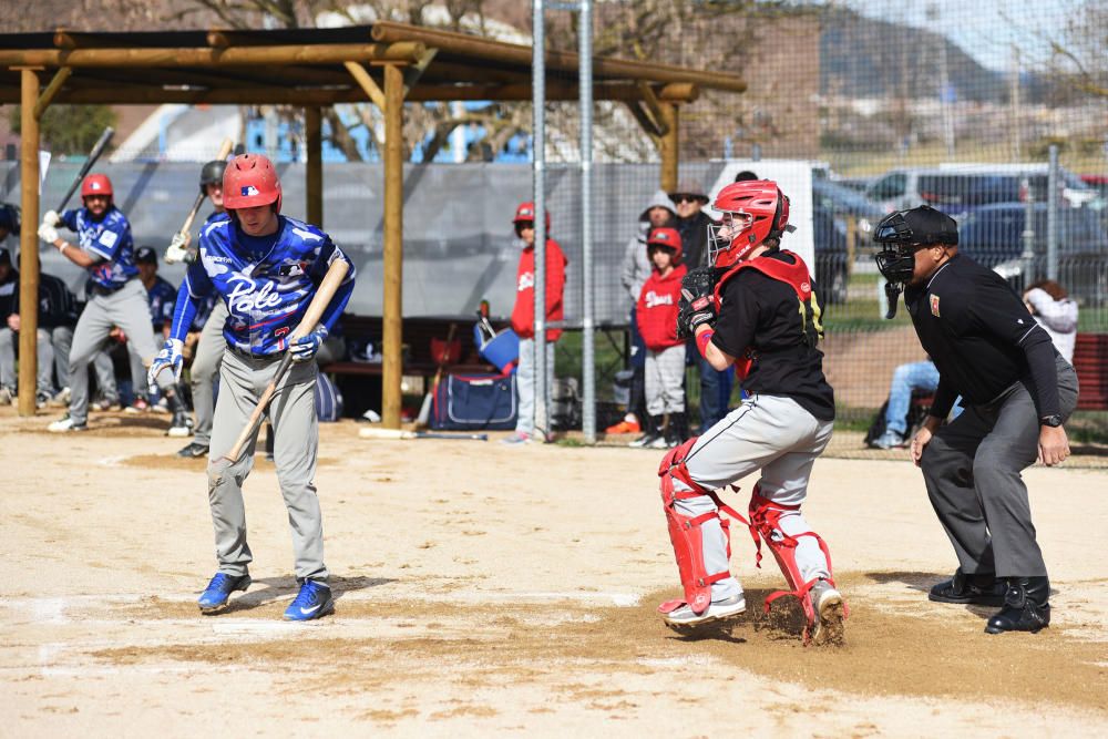 Inauguració del camp de beisbol del Congost