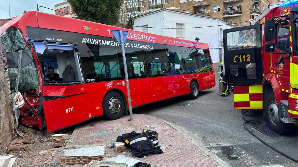 El autobús siniestrado en la localidad de Valdemoro (Comunidad de Madrid)