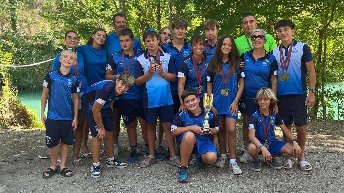 Palistas de Cullera con las medallas conseguidas en la prueba.
