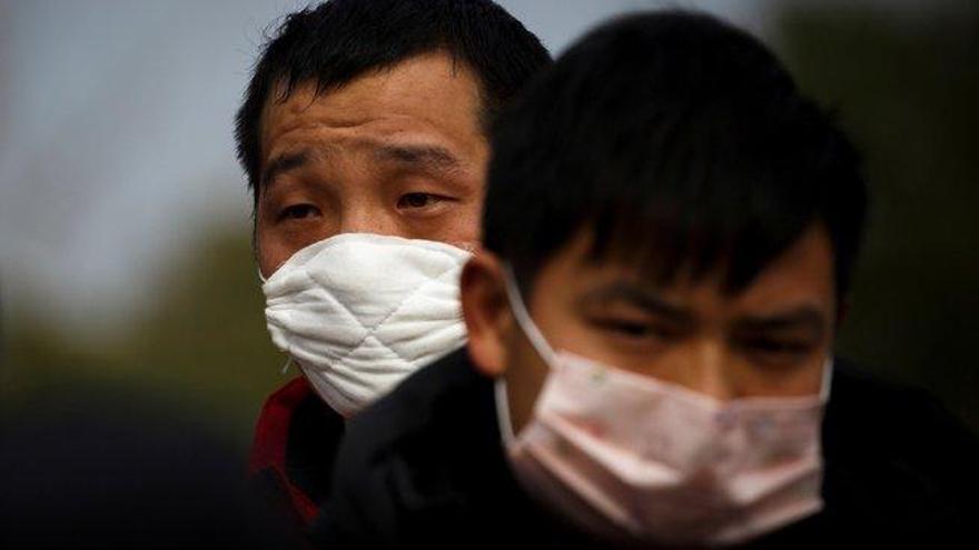 China confirma un &quot;importante&quot; repunte de contagios locales e &quot;importados&quot; por coronavirus