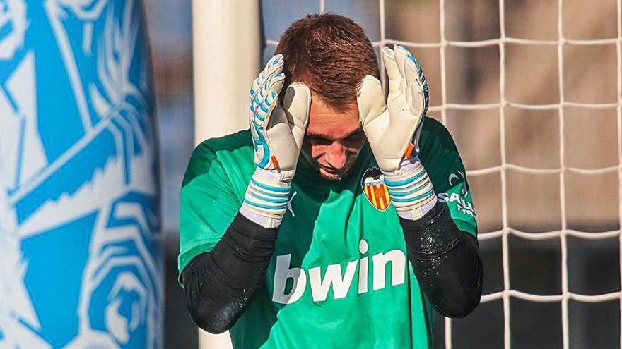 Jasper Cillessen, durante un entrenamiento.