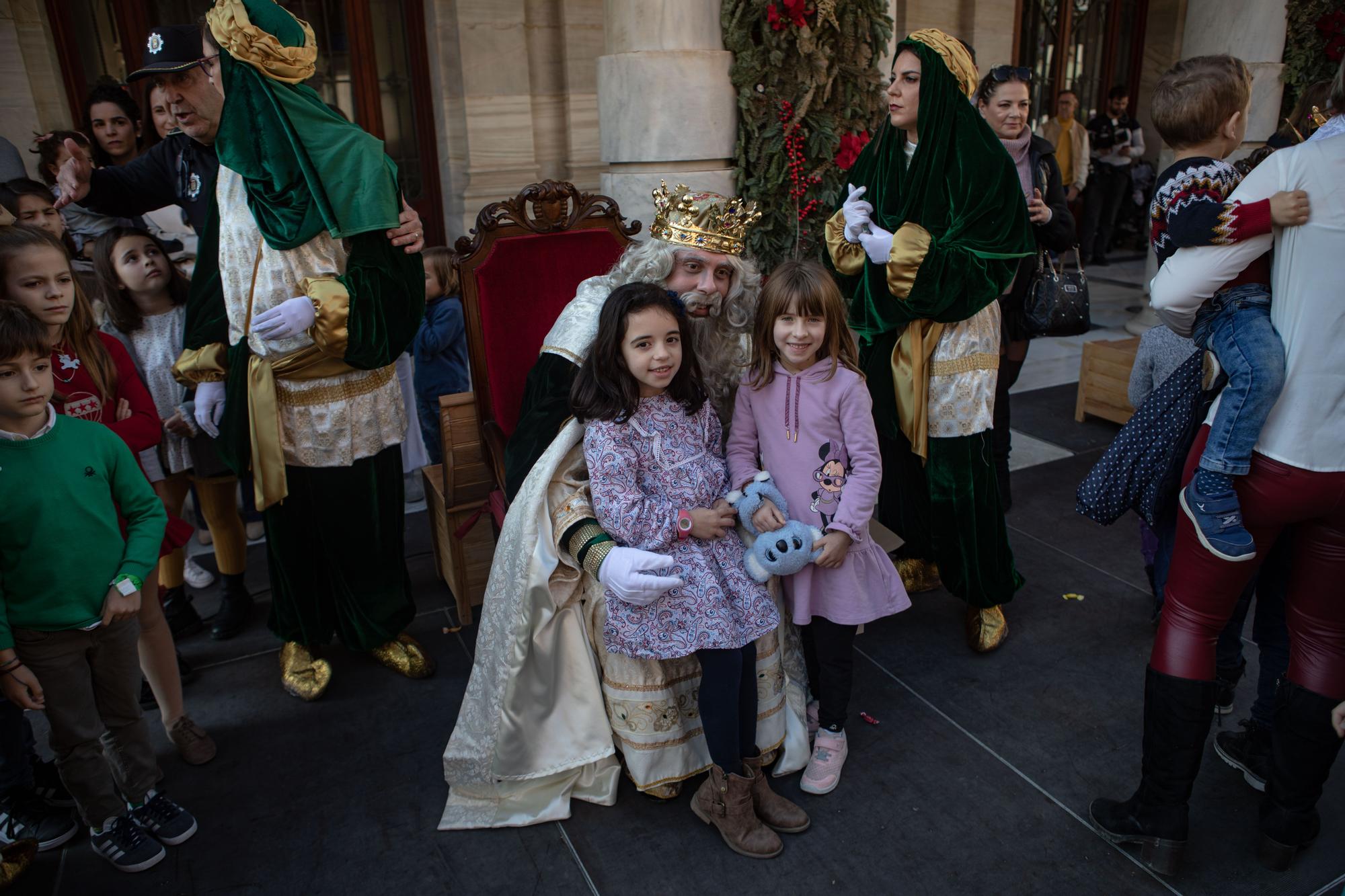 Los Reyes Magos desembarcan en Cartagena