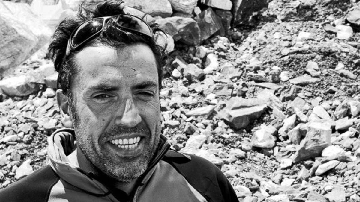 Muere un alpinista barcelonés en el k2