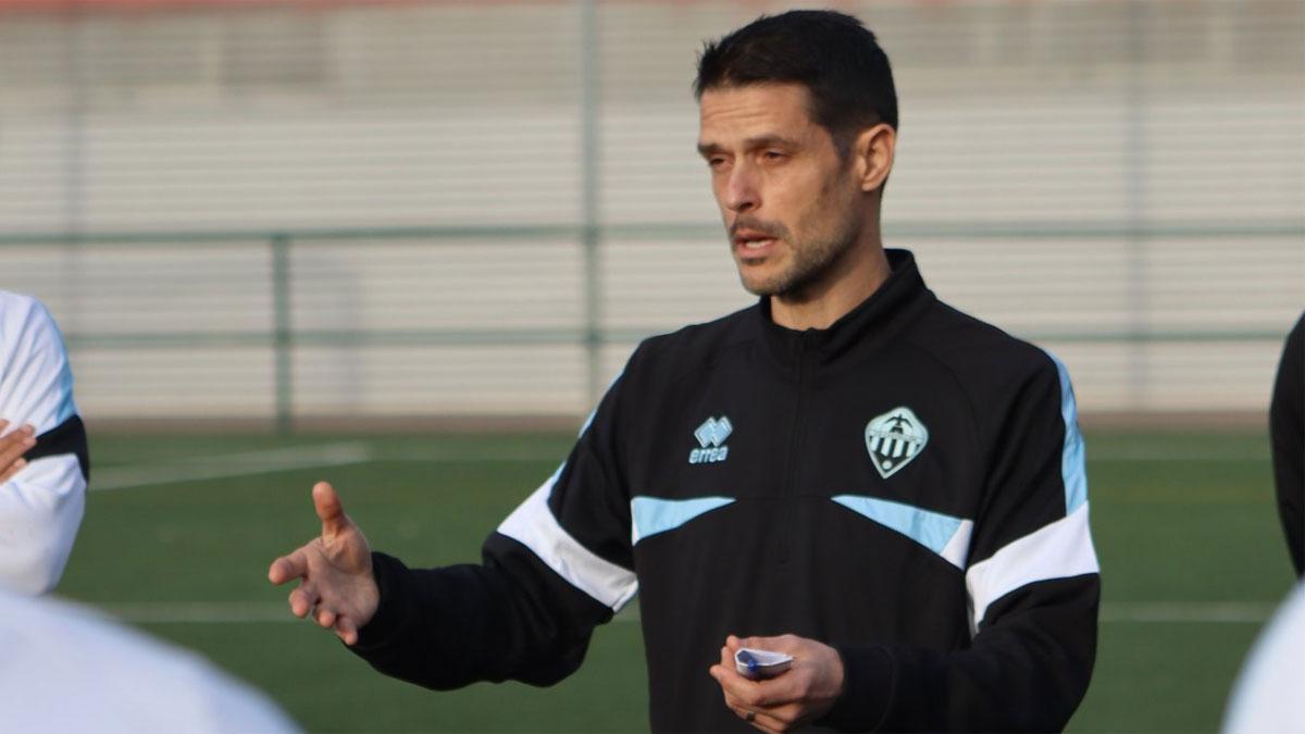 Óscar López, a los mandos del filial del Castellón